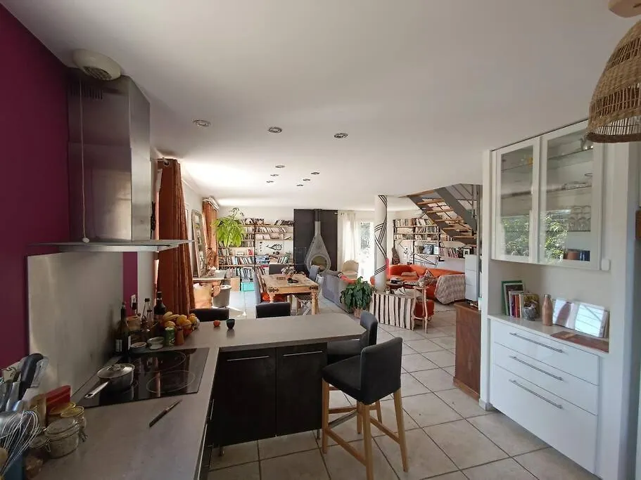 Villa Reillanne Luberon בית נופש